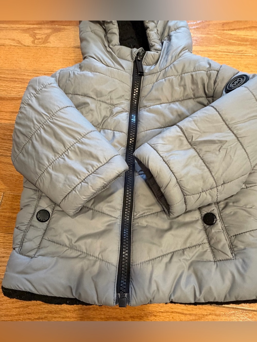 Michael Kors Puffer Jacket - Picture 2 of 10